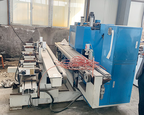 全自動鎖孔合頁機