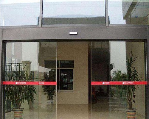 玻璃感應(yīng)門(mén)